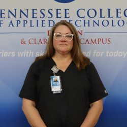 Photo of Leslie Komulainen Medical Assisting Instructor