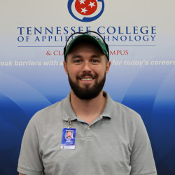 Photo of Machine Tool Technology Instructor Cruz Wedin Photo of Machine Tool Technology Instructor Cruz Wedin